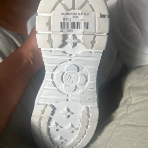 Louis Vuitton sneakers - Picture 10 of 17